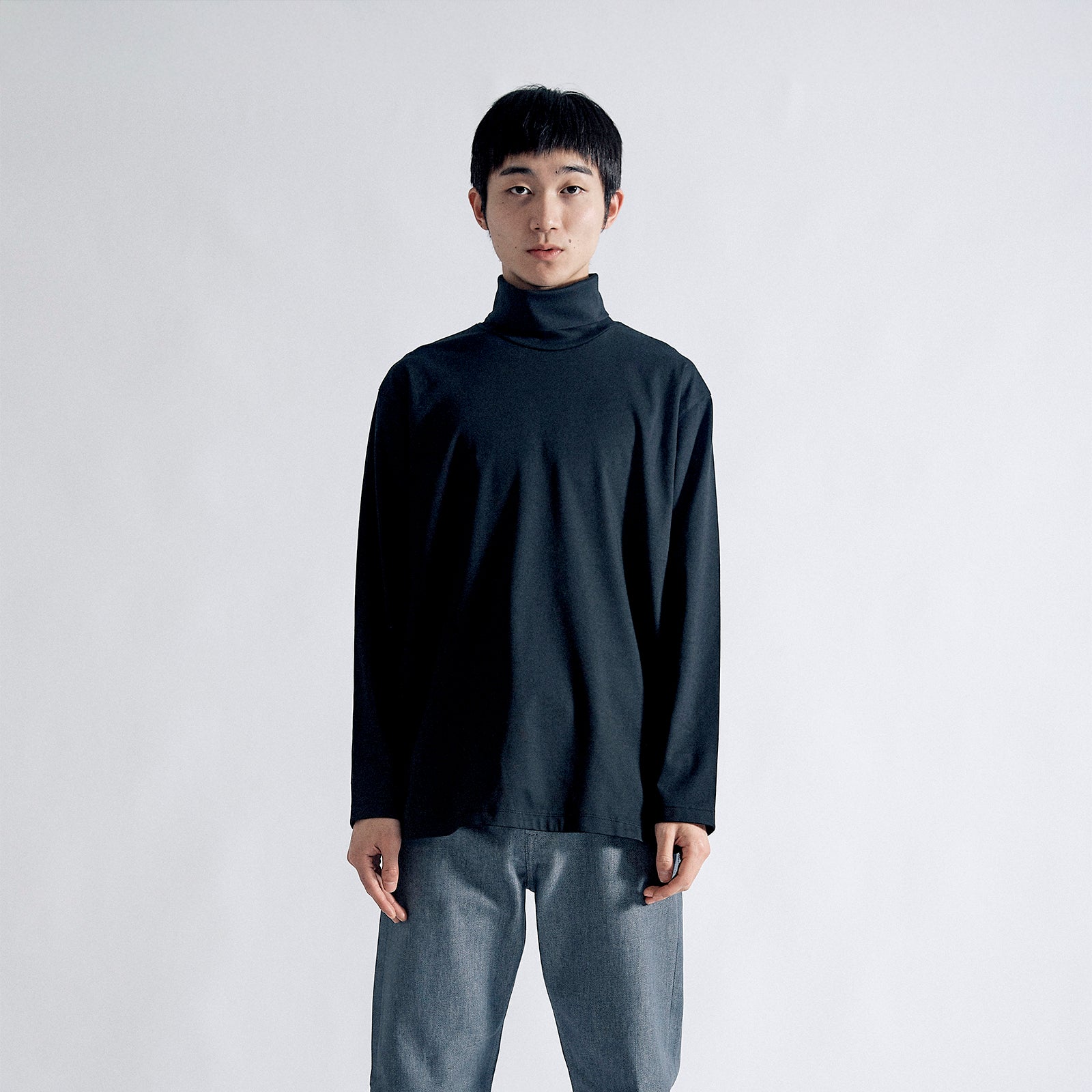 アーバンドレスT ロングスリーブ タートルネック リラックス #BLACK